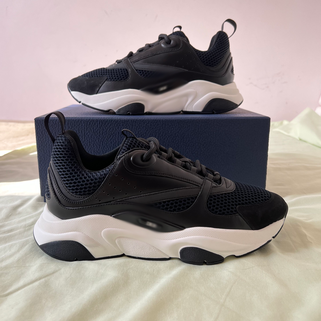 mens black and white shoes “b2"