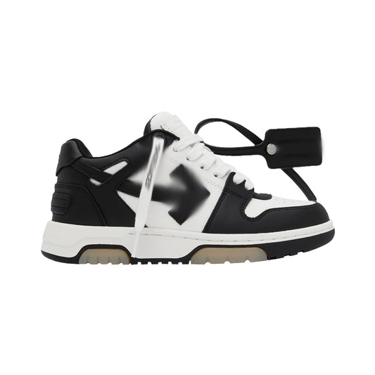 Black/White Shoes “OOO”